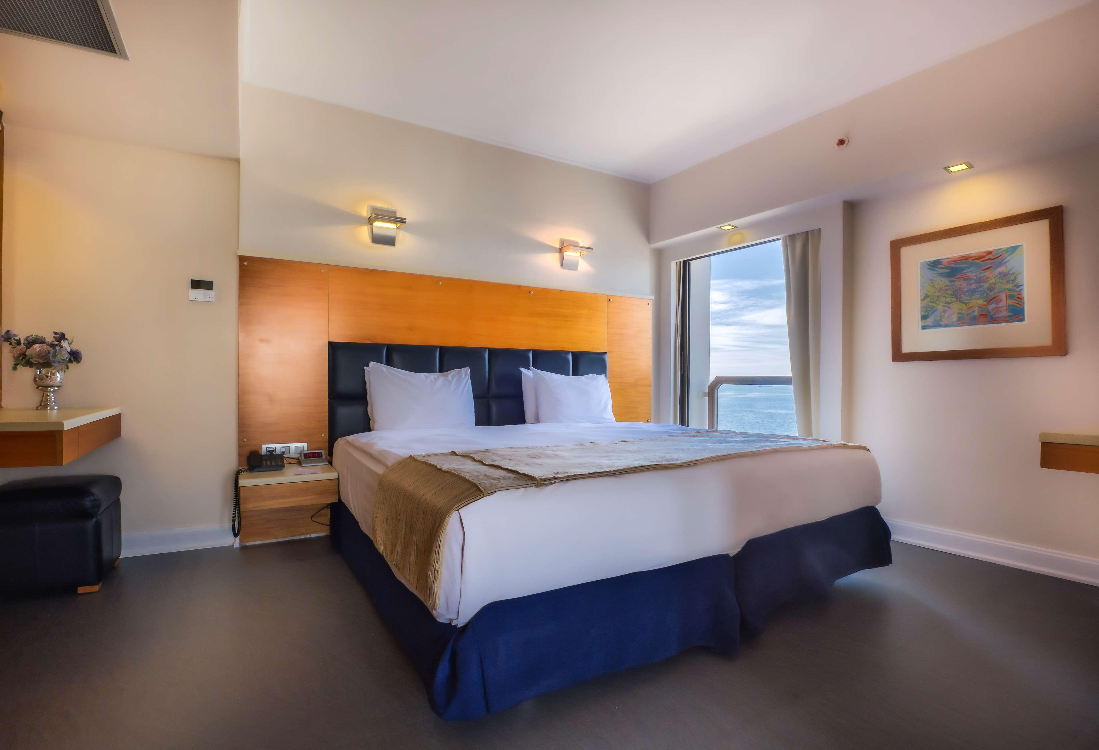 Best Western Plus Hotel Konak Izmir Eksteriør billede