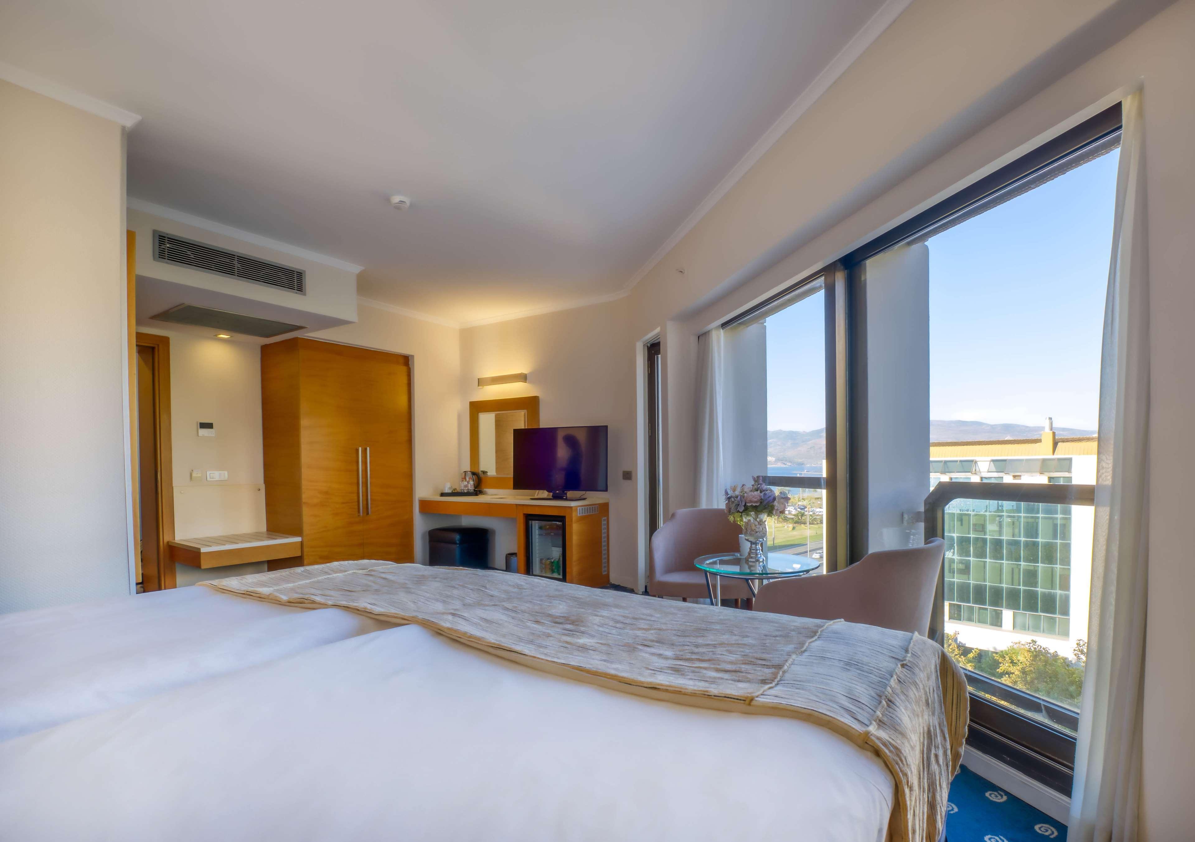 Best Western Plus Hotel Konak Izmir Eksteriør billede