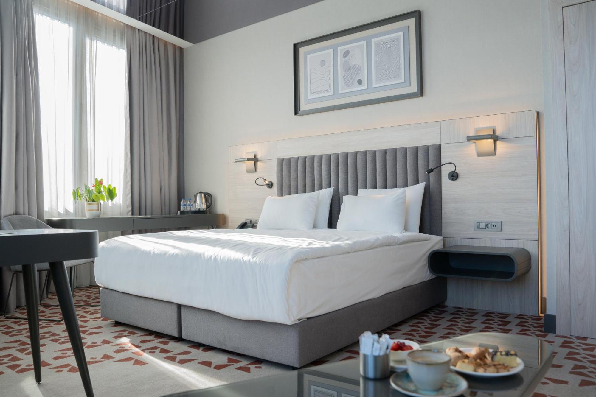 Best Western Plus Hotel Konak Izmir Eksteriør billede
