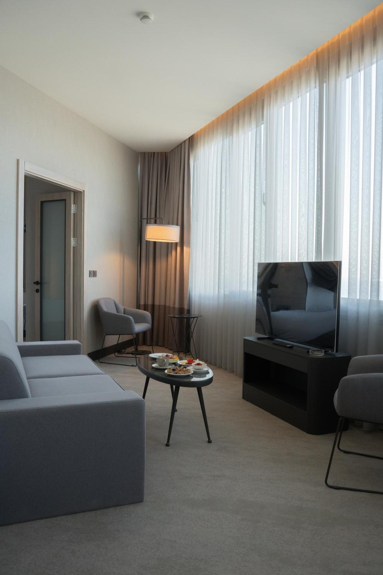Best Western Plus Hotel Konak Izmir Eksteriør billede